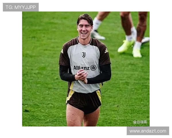 弗拉霍维奇的崛起与未来展望:从天赋少年到足球明星的蜕变之路 弗拉霍维奇的崛起与未来展望:从天赋少年到足球明星的蜕变之路