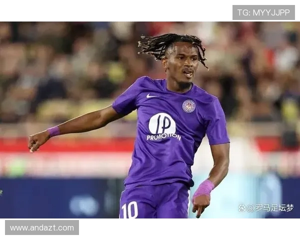 斯特拉斯堡主场迎战图卢兹双方争夺法甲宝贵积分之战 斯特拉斯堡主场迎战图卢兹双方争夺法甲宝贵积分之战