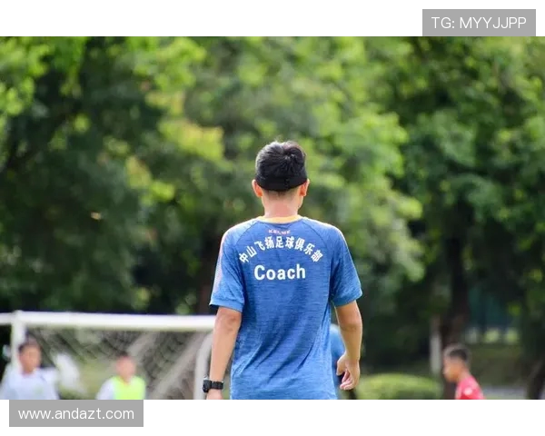 达尼洛的足球之路:从青训到国际赛场的辉煌历程与未来展望