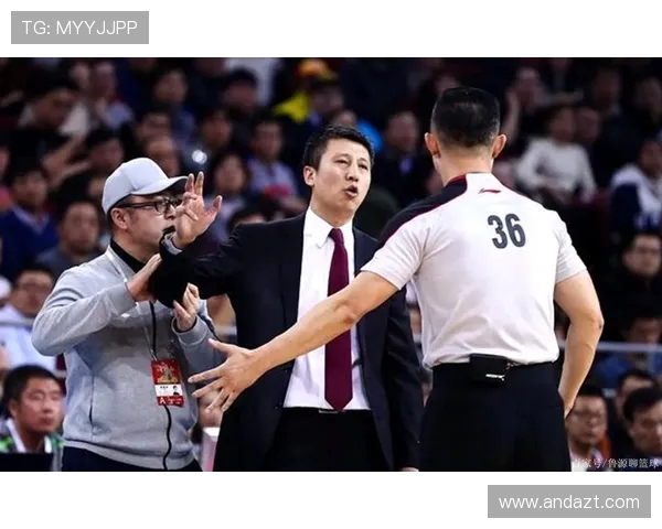 韩德君的篮球之路:从青涩少年到CBA传奇的辉煌历程与心路历程 韩德君的篮球之路:从青涩少年到CBA传奇的辉煌历程与心路历程