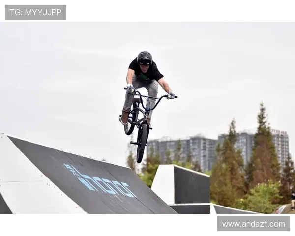 吴伟独家分享滑板技巧与心得体会助你快速提升滑板水平