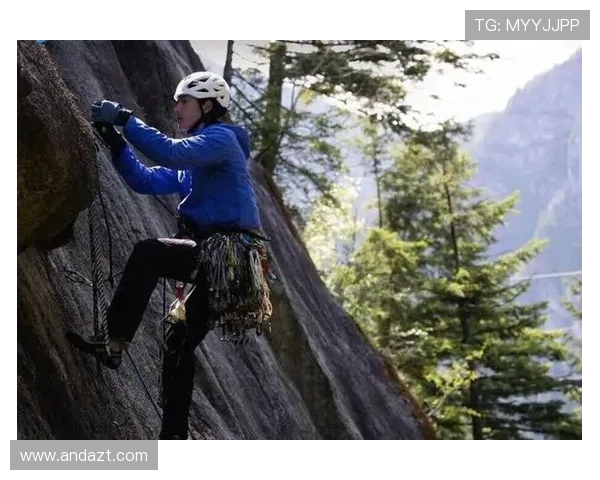杭州极限运动队在世界攀岩锦标赛中以66分领先积分榜争夺冠军之路开启