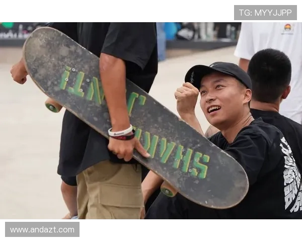 北京滑板队配合技巧深度解析与其他队伍的对比研究