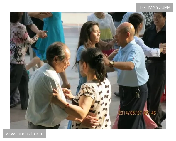 武汉街舞队实力引发热议观众与评委的观点大相径庭